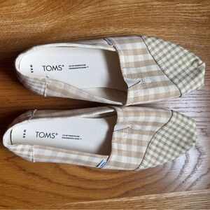 TOMS Beige Plaid Classic Slip-On Shoes